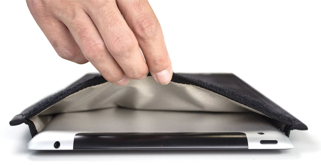 Mission Darkness™ Faradaybag for nettbrett