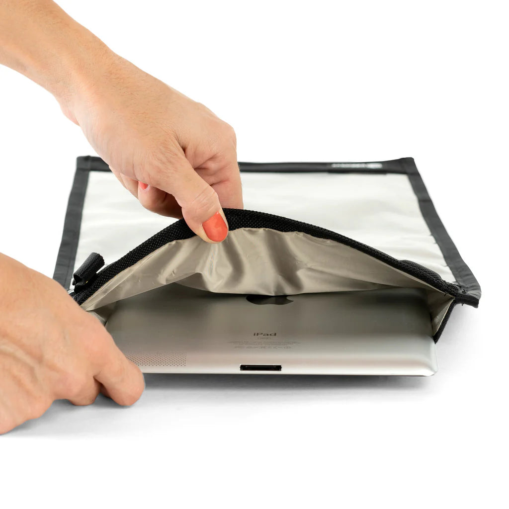 Mission Darkness™ NeoLok Faradaybag for nettbrett, med vindu