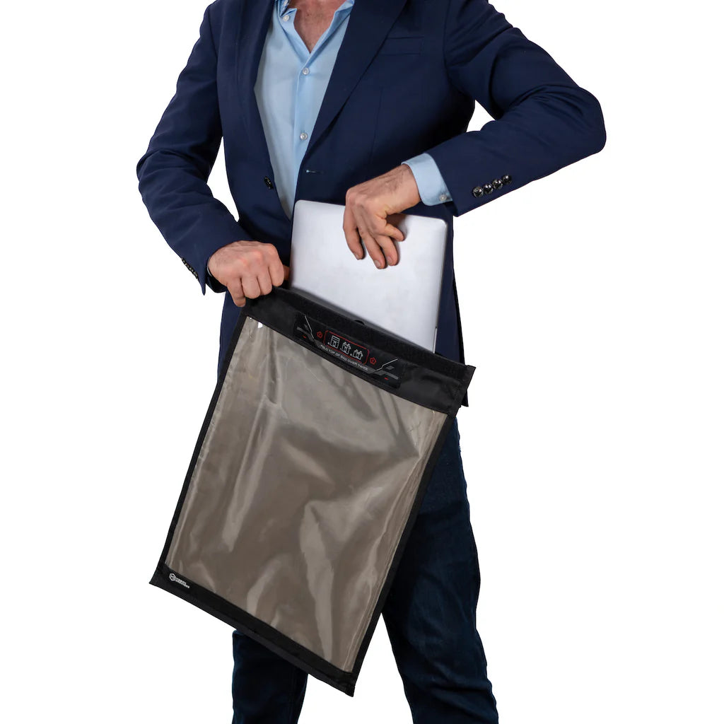 Mission Darkness™ Faradaybag for Laptop, med vindu