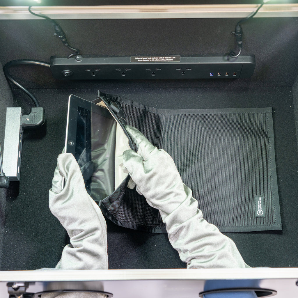 Mission Darkness™ NeoLok Faradaybag for nettbrett