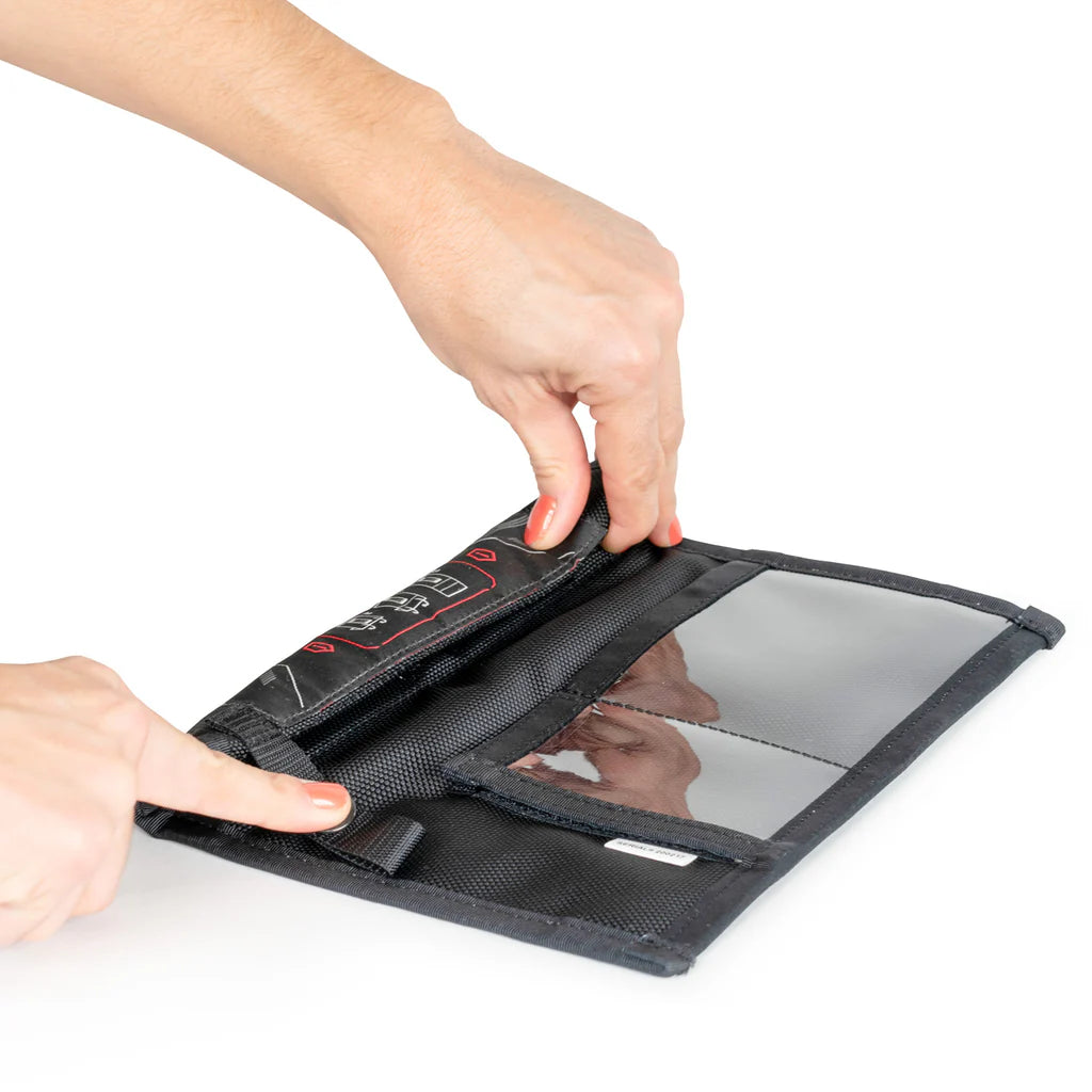 Mission Darkness™ NeoLok Faradaybag for mobil, med vindu