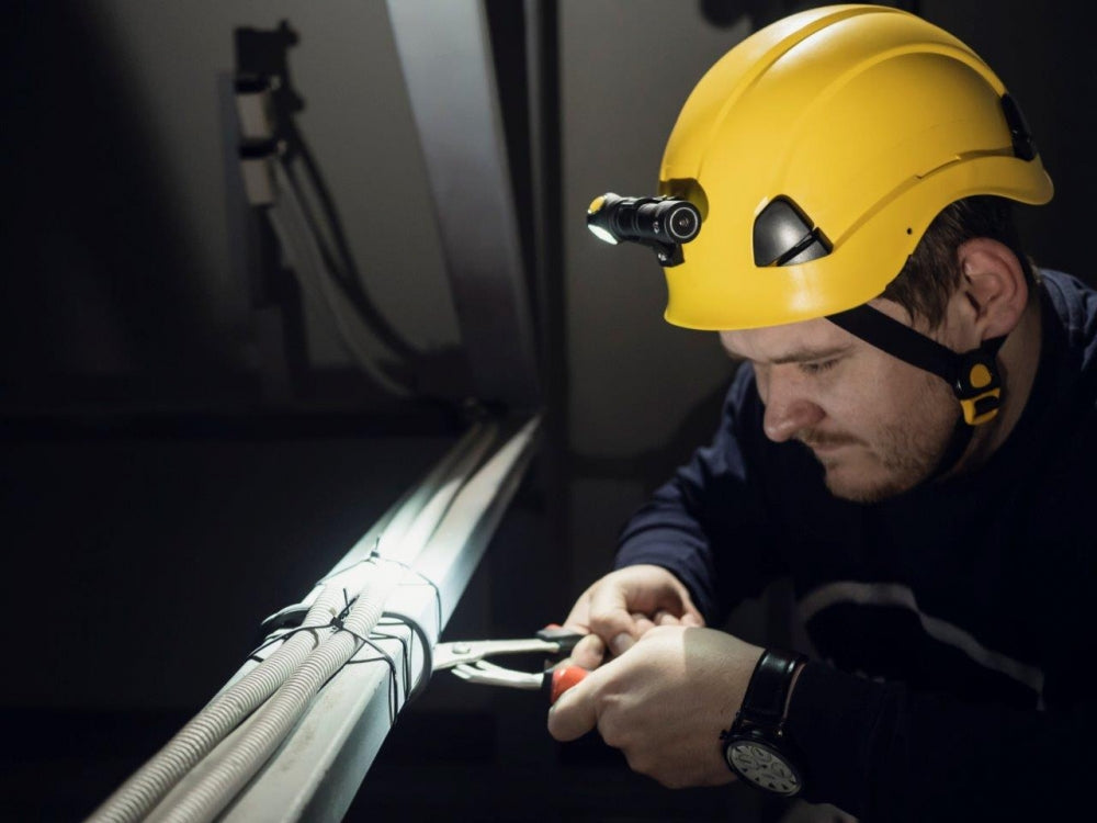 Armytek hjelmfeste, for montering i lykteslot