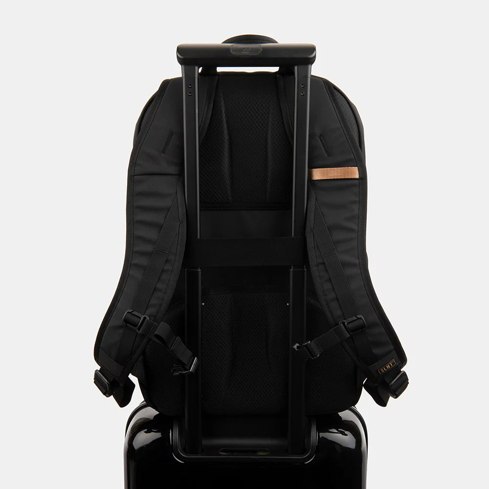 SLNT® Essentials Faraday Backpack