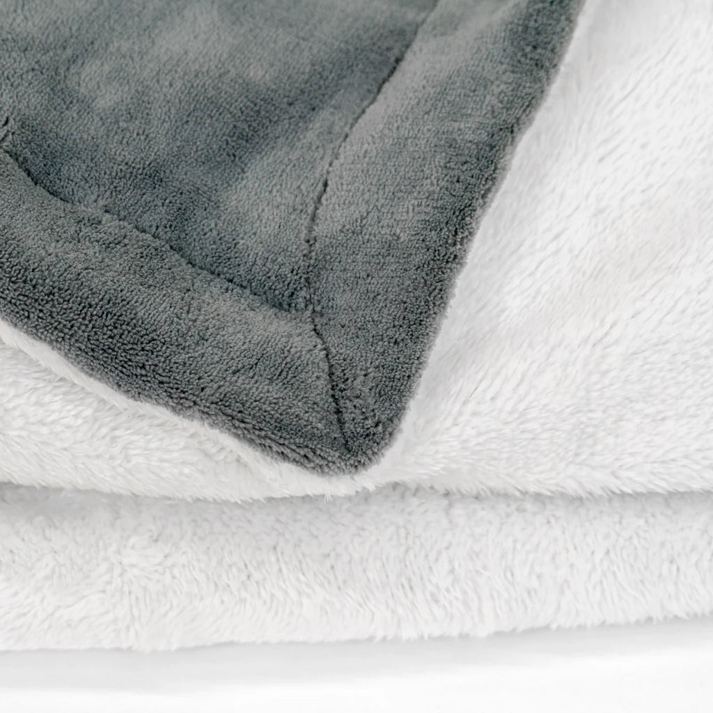 Mission Darkness™ TitanRF™ EMF Throw Blanket (fleece/sherpa-pledd)