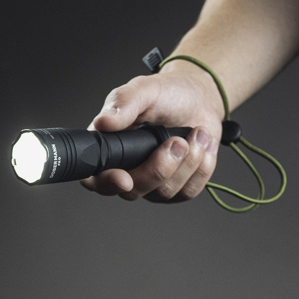 Armytek Dobermann Pro Magnet USB - varmt eller kaldt lys
