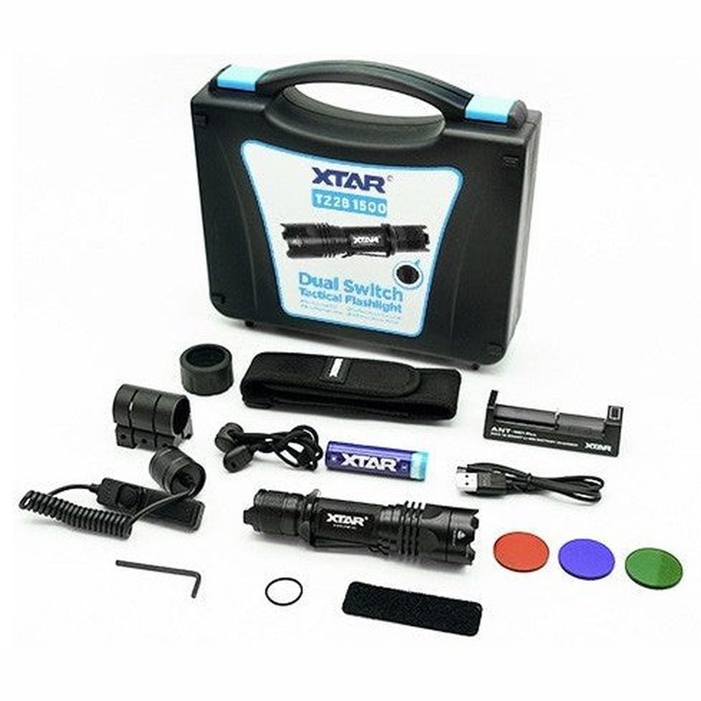 Xtar TZ28 - Taktisk LED-lykt i komplett sett